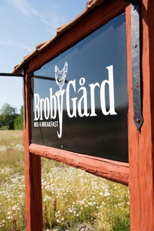 نيشوبينغ Broby Bed & Breakfast Entreplan المظهر الخارجي الصورة